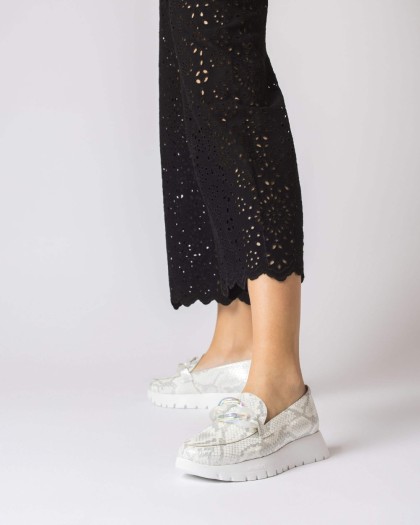 Wonders.com | White ROSE Moccasin A-2444 SILVER