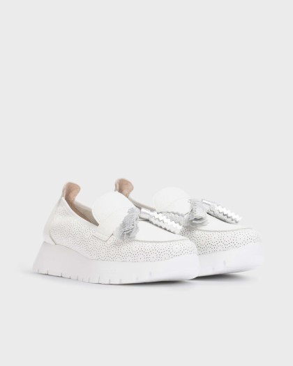 Wonders.com | White MATERIA Moccasin A-2445 WILD/GLOW