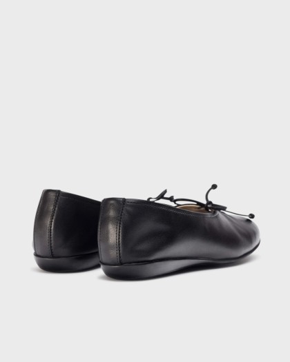 Wonders.com | Black CELESTINA Ballerina A-61172 SAUVAG