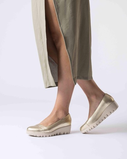Wonders.com | Gold ALIRA Shoe C-33333 MAX