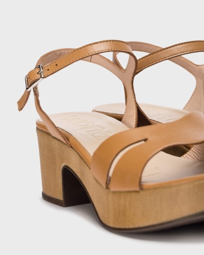 Wonders.com | Brown ELARA Sandal D-8853-P ISEO
