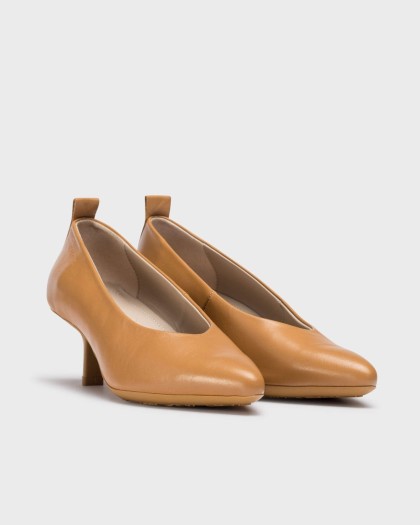Wonders.com | Brown HILDA Pumps G-7102 ISEO