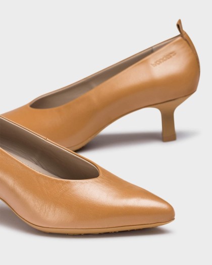 Wonders.com | Brown HILDA Pumps G-7102 ISEO