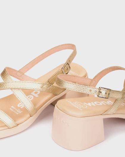 Wonders.com | Sandalias MOAI 03 Oro D-2303 MAX