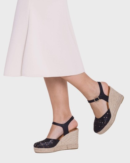 Wonders.com | Alpargatas PILAR 05 Negras YH-PI905 NAPA
