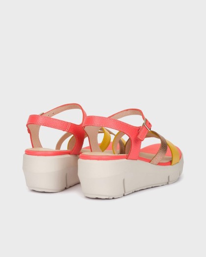 Sandalias cómodas con cuña para mujer en color coral