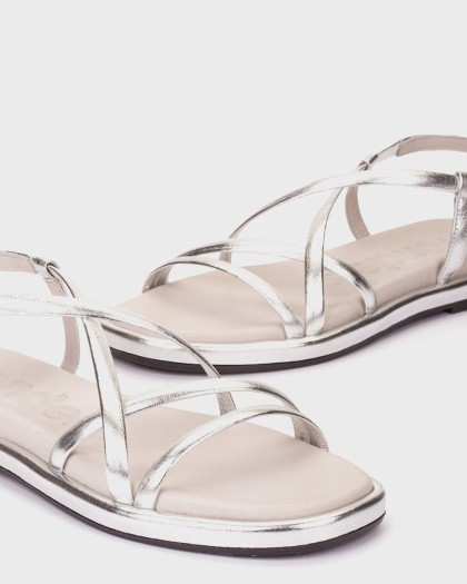 Wonders.com | Sandalias YUNA 51 Plata AT-1051 LAMINATO