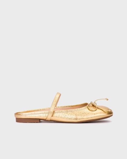 LULU 02 slingback ballerina flat in textured gold leather with a bow detail and rear strap.