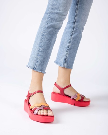 Rear view of the ANDY sandals with a lightweight platform sole