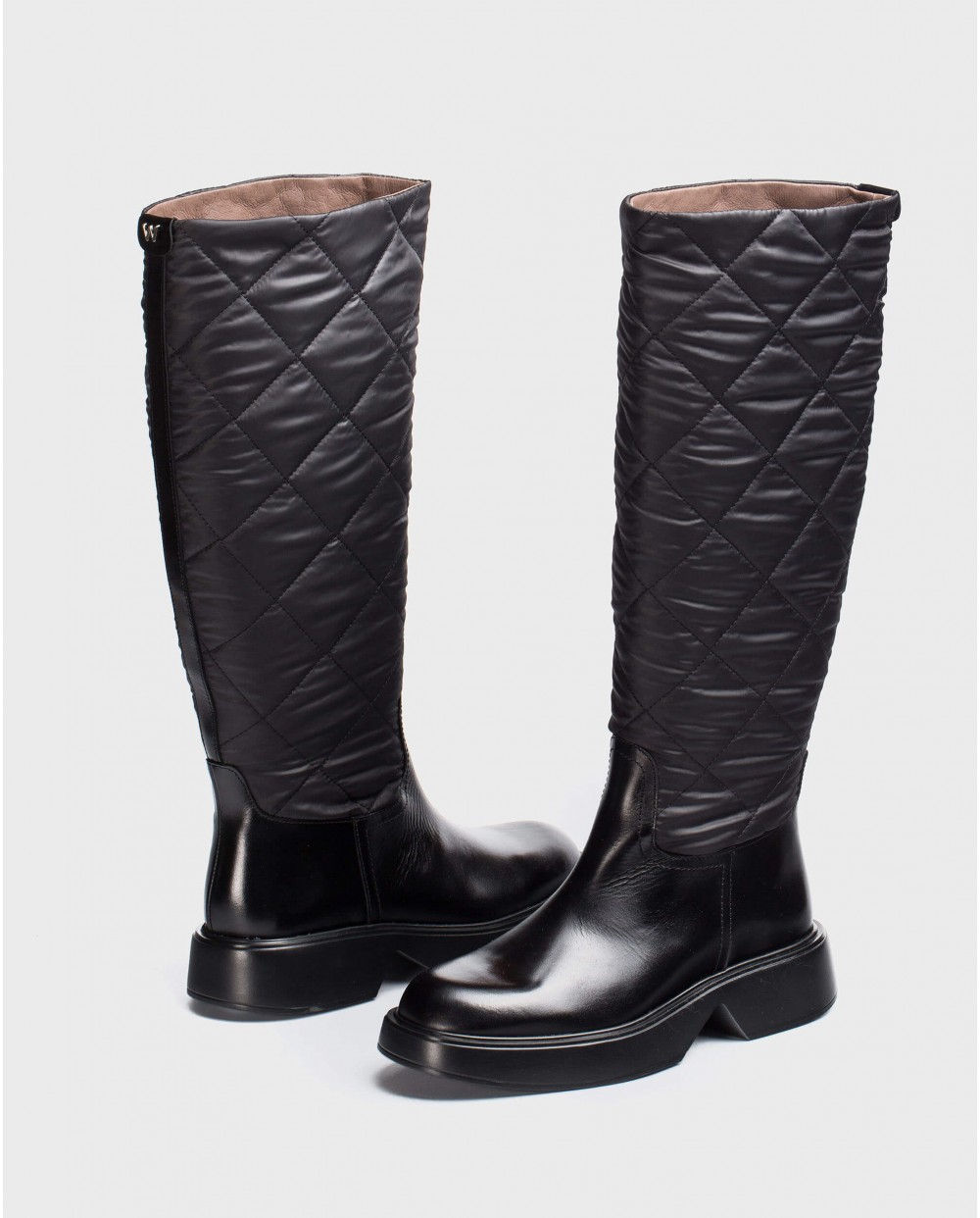 Velar Black Padded boot