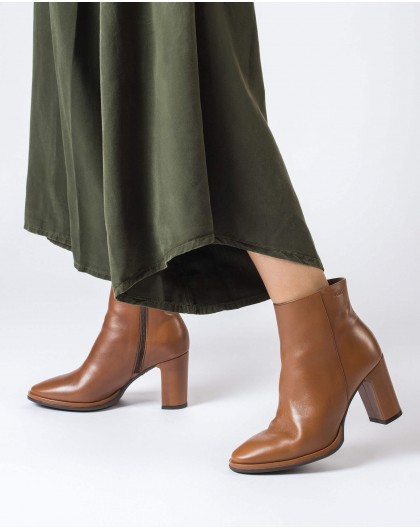 Brown Ostro Ankle boot