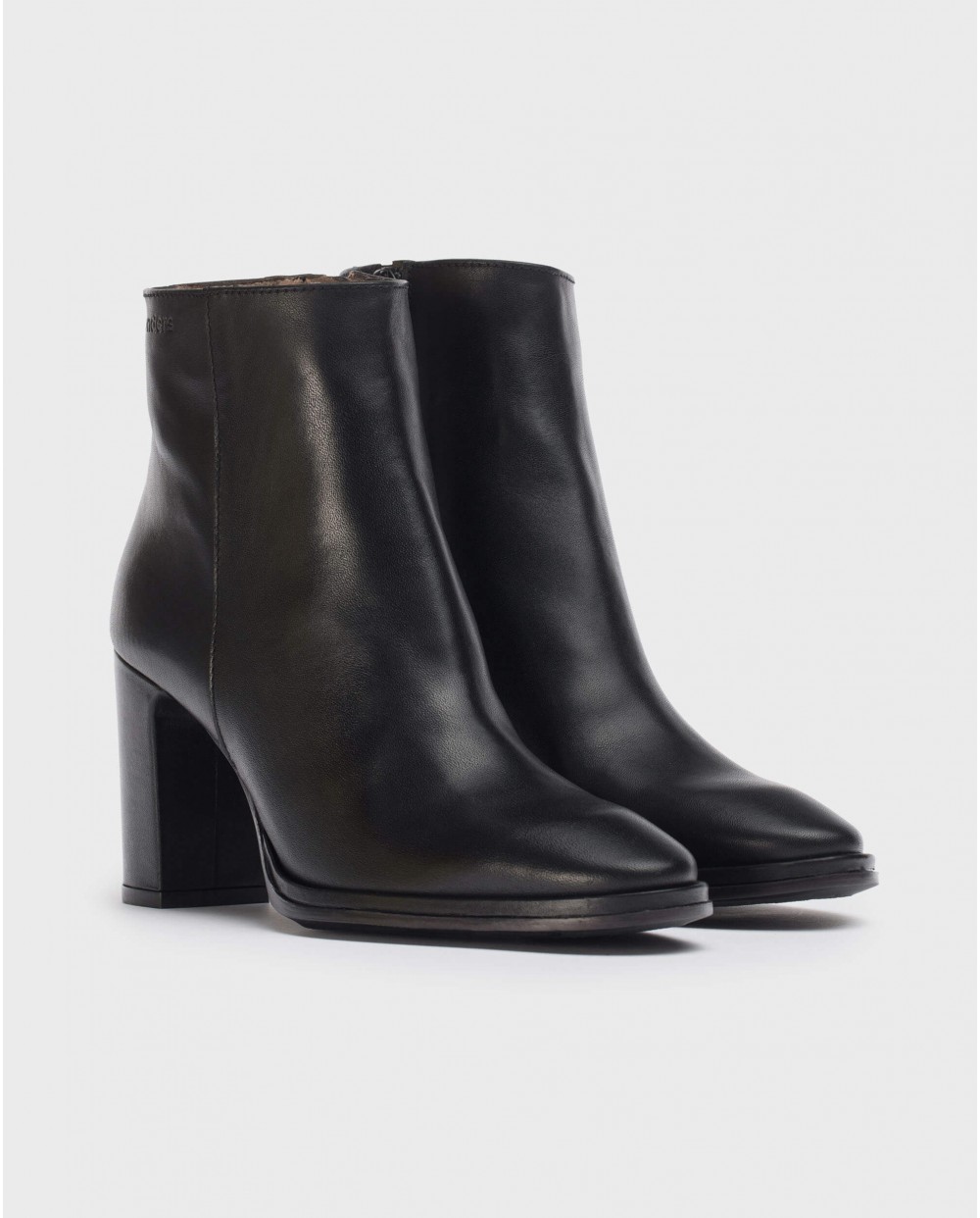 Black Ostro Ankle boot