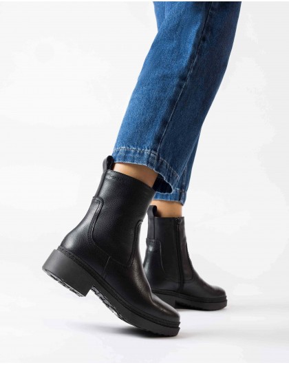 Black Indios Ankle Boot