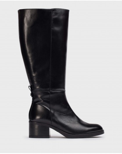 Black XL TOPO boots