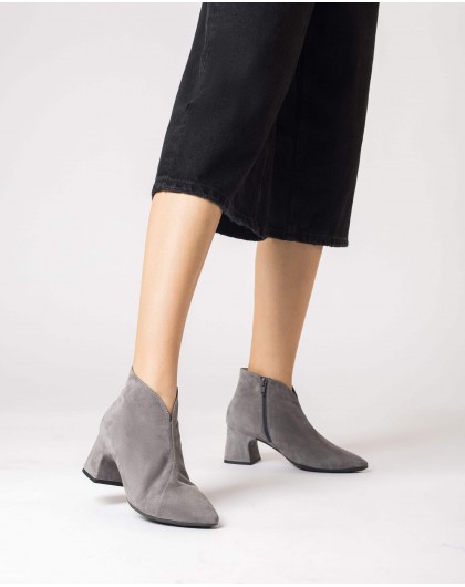 Grey ELIOT ankle boot
