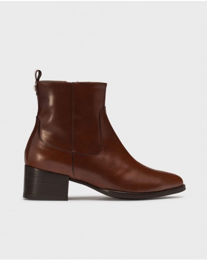 Brown LOOK ankle boot
