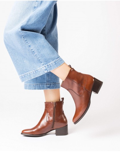 Brown LOOK ankle boot