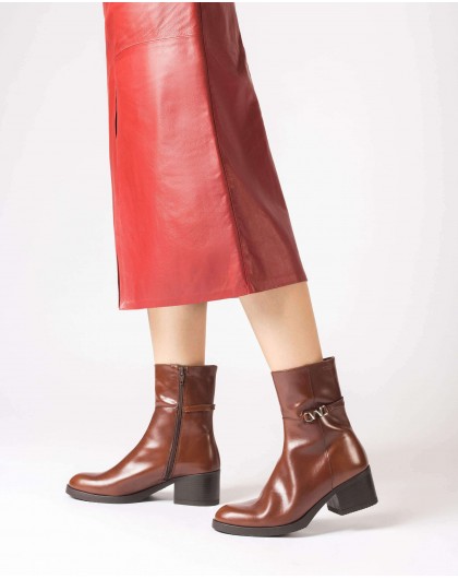 Brown DORA ankle boot