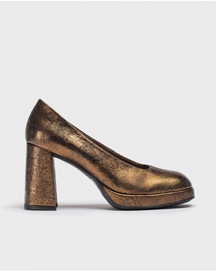 Gold CAPTAIN high-heeled shoe