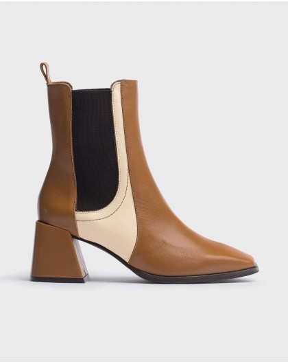Tote II Brown Ankle boot