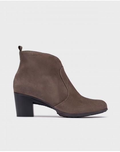 Brown slipt leather ankle boot