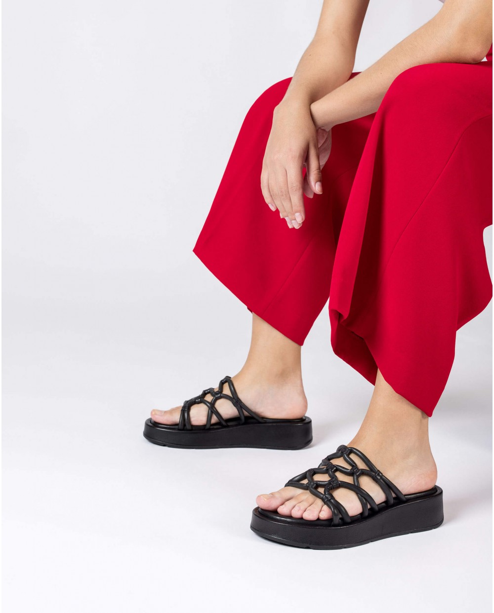 Sandalias cuña ELADIA Negro