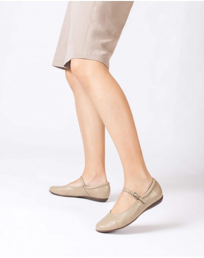 
Brown MONTARI Ballet Flat