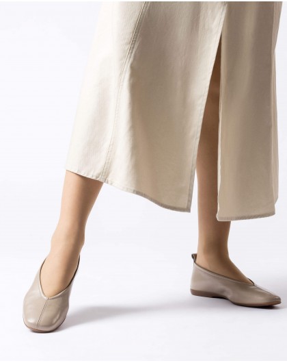 Taupe PEPA ballet pump