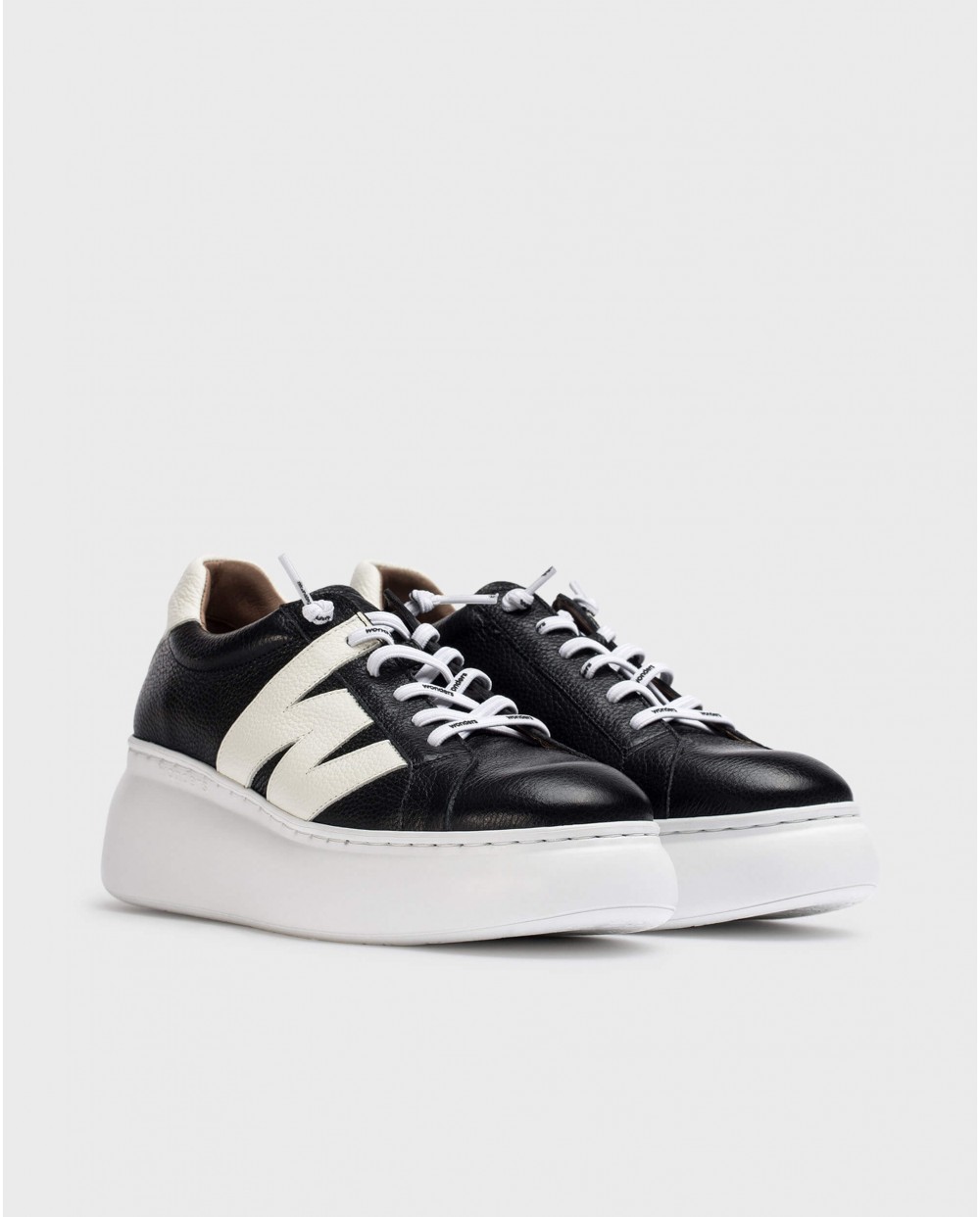 Black DORITA Sneaker