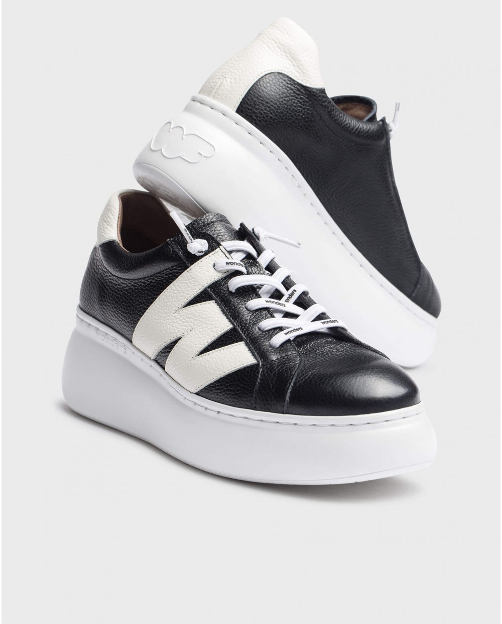 Black DORITA Sneaker