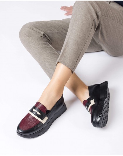 Burgundy MATERIA Loafers