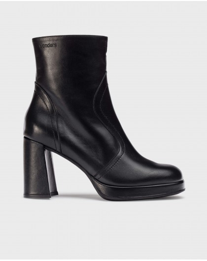 Black LIPA ankle boots