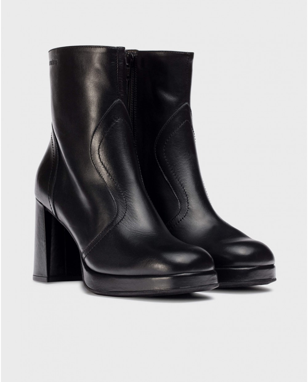 Black LIPA ankle boots