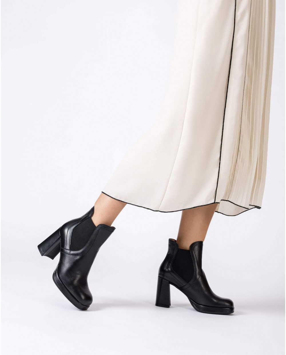 Black LENS Ankle boots