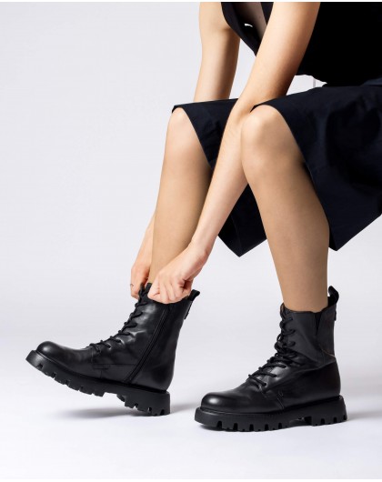 Black CAMILA ankle boots