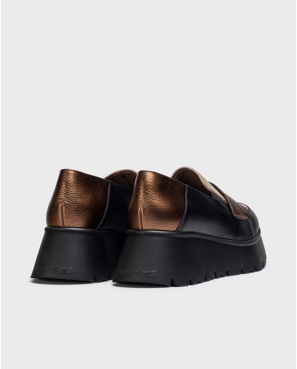 Gold MEDIANOCHE loafers