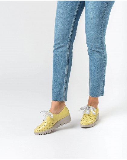 Shop Women's shoes in the Outlet | Wonders.com
