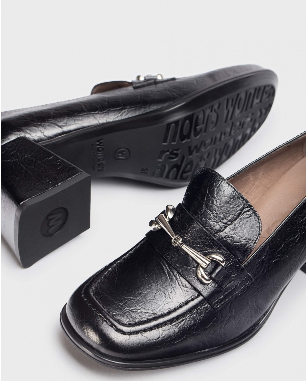 Wonders-Loafers-Black CELIA moccasin