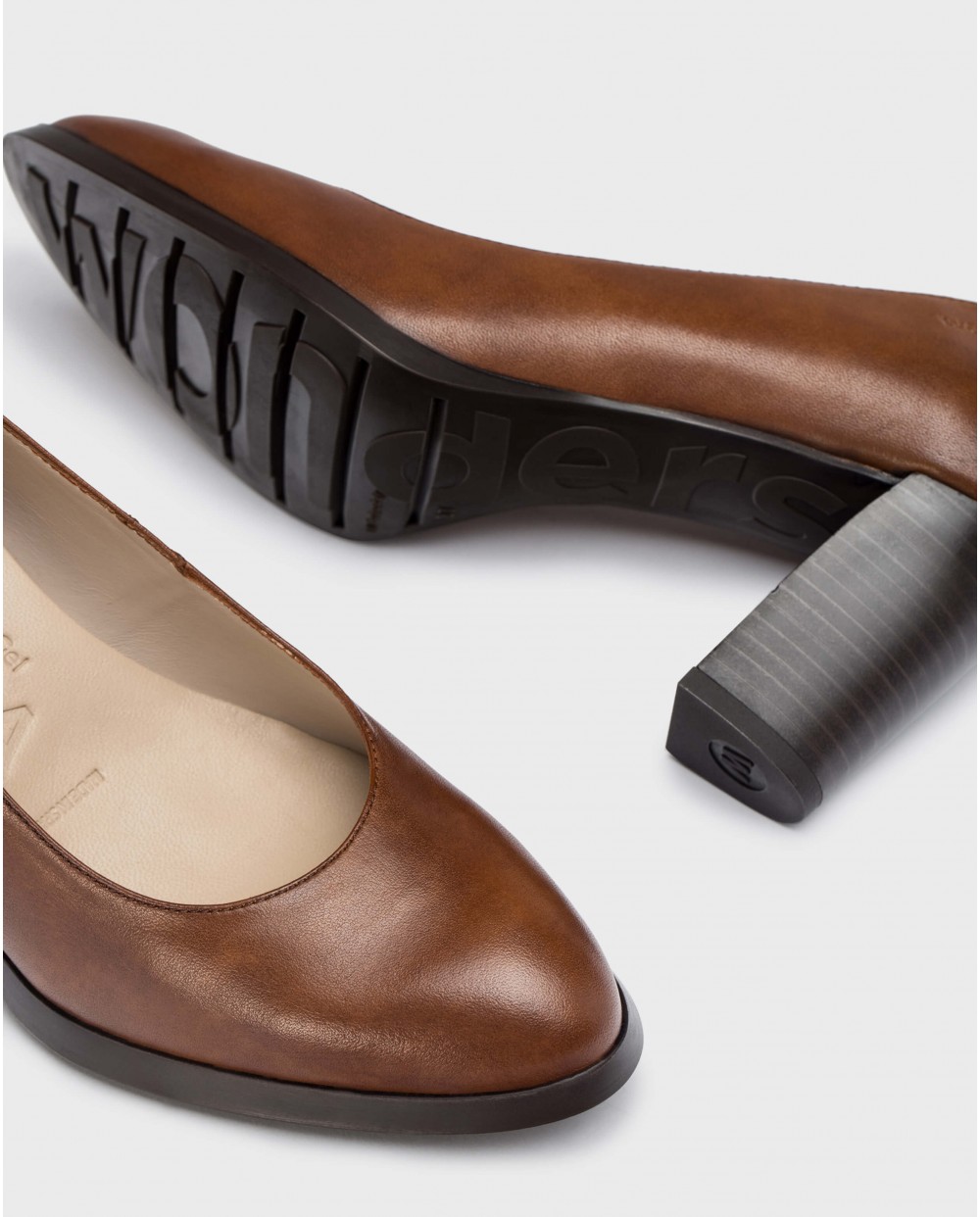 Wonders-Heels-Leather Fenix Shoe