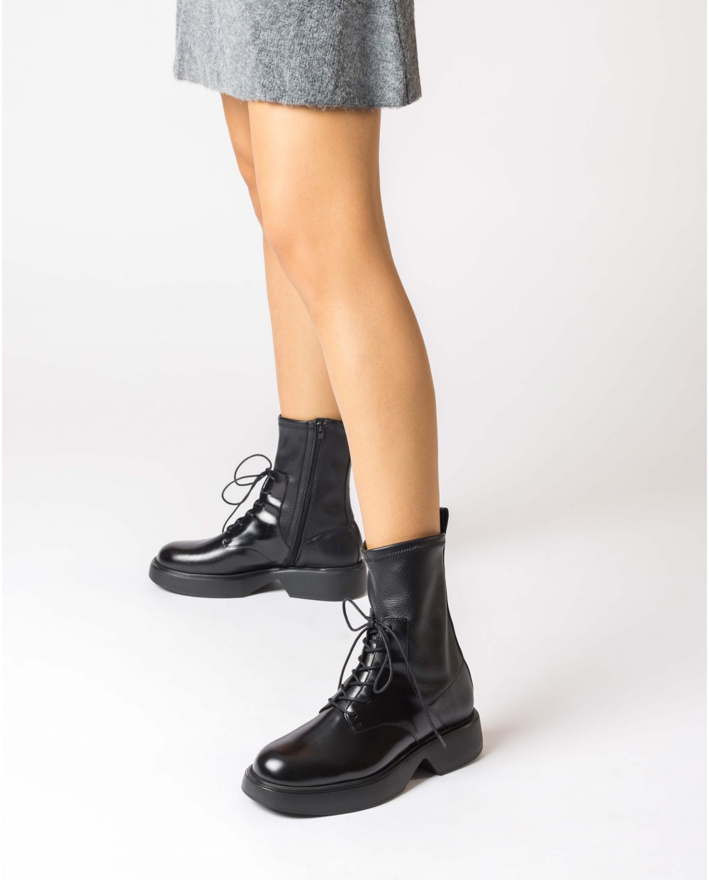 Wonders-Women-Black Silver Ankle boot