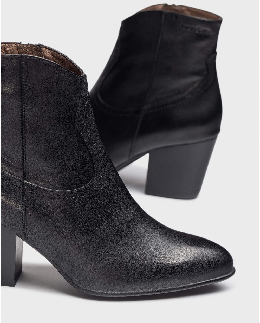 Wonders-Ankle Boots-Black LOLI Ankle boots