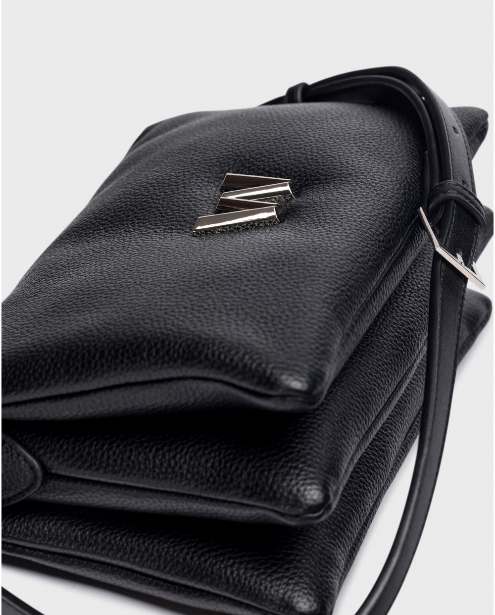 Wonders-Bags-Black DROP Bag