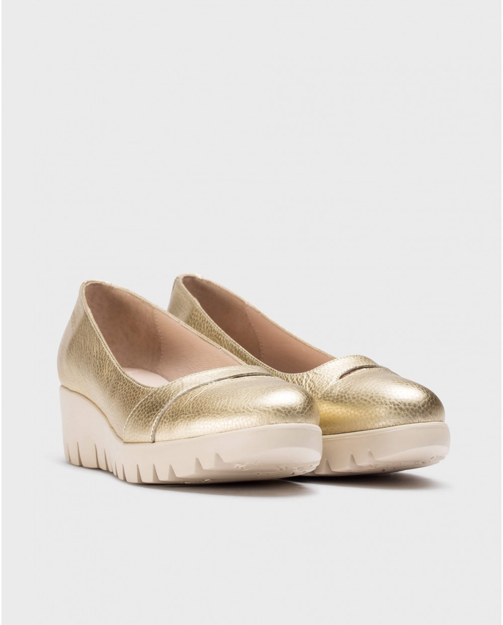 Wonders-Pre Fall 2024-Gold ALIRA Shoe