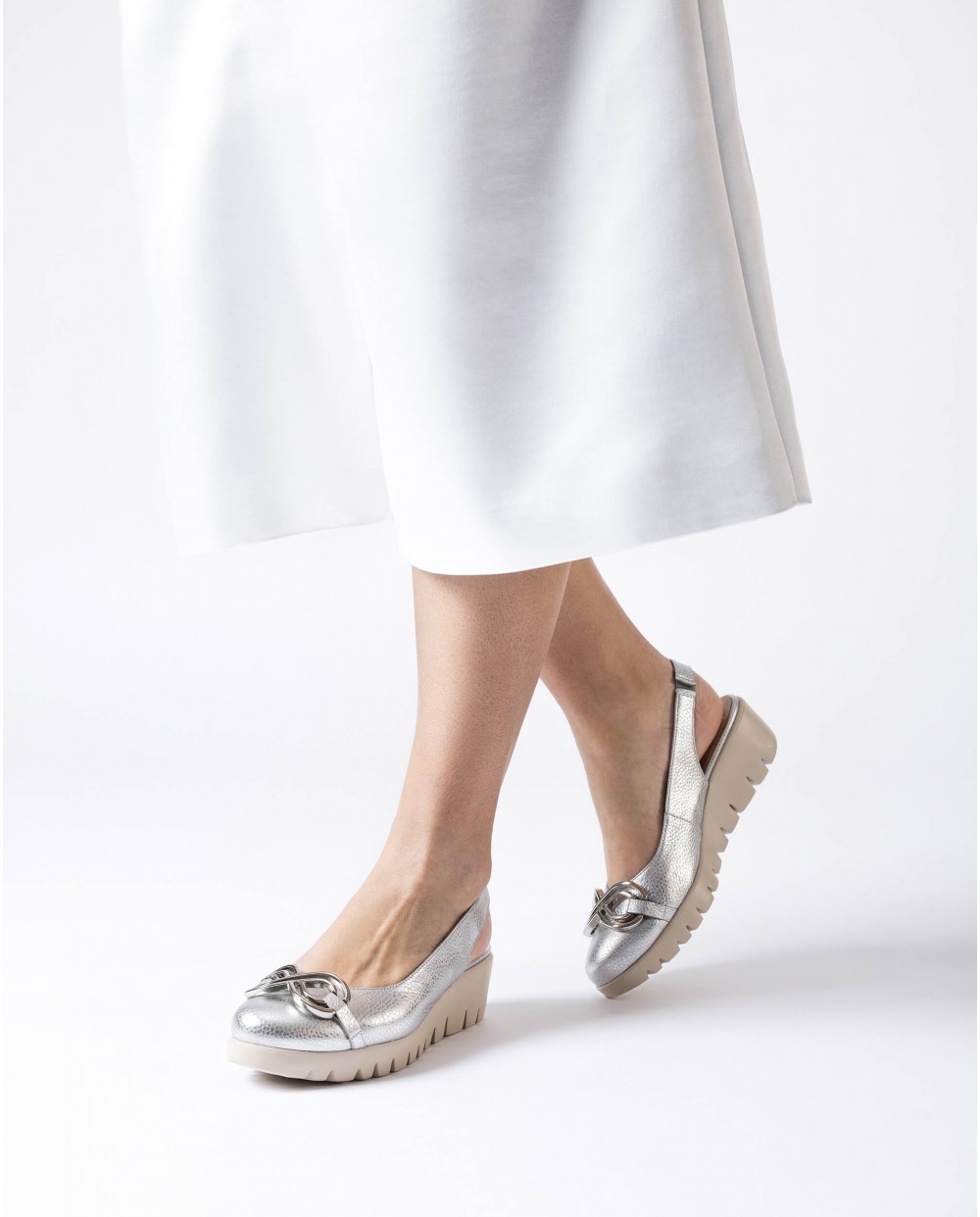 Wonders-SS 2025-Silver GALE Slingback