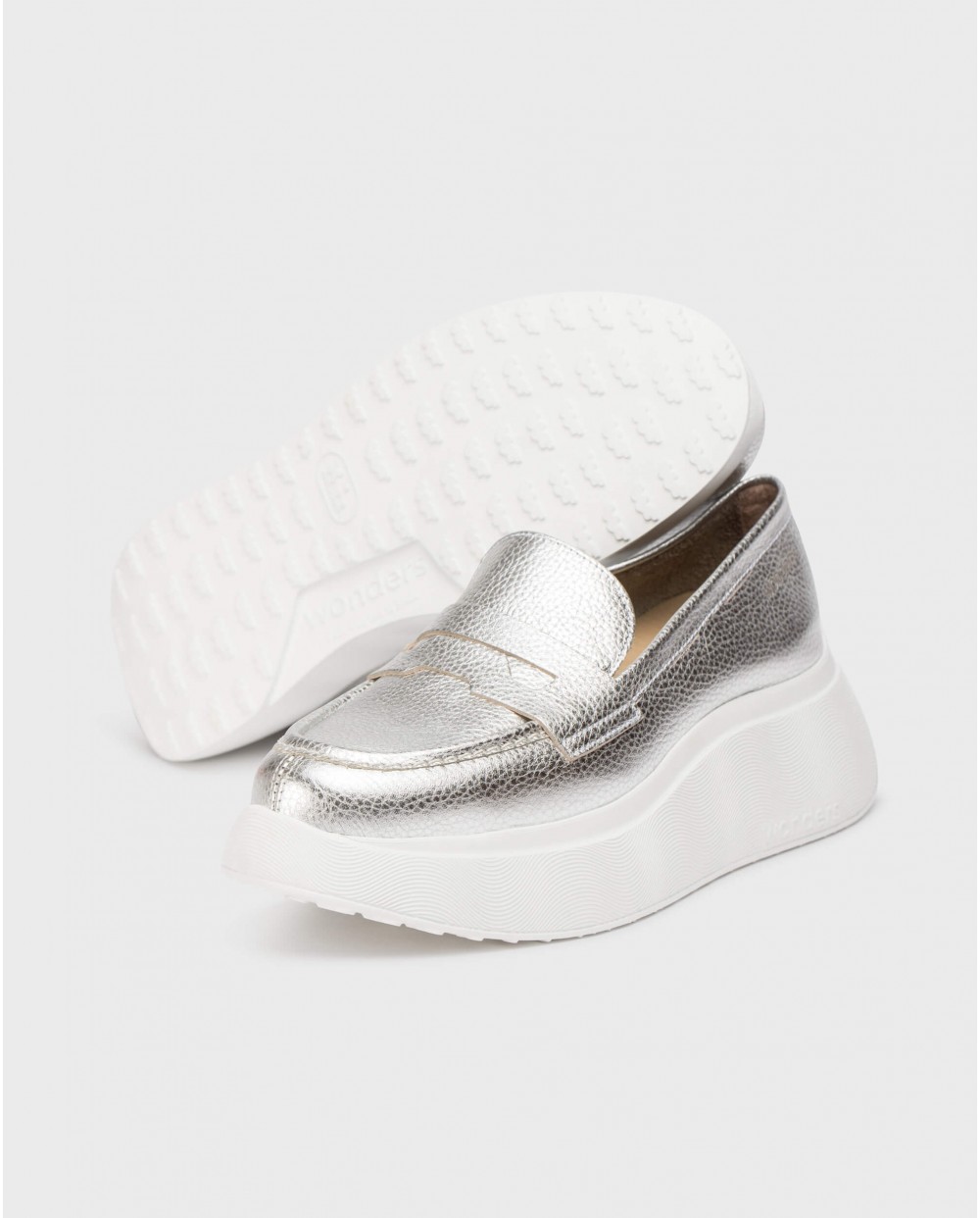 Wonders-Loafers-Silver ESTELA Loafers