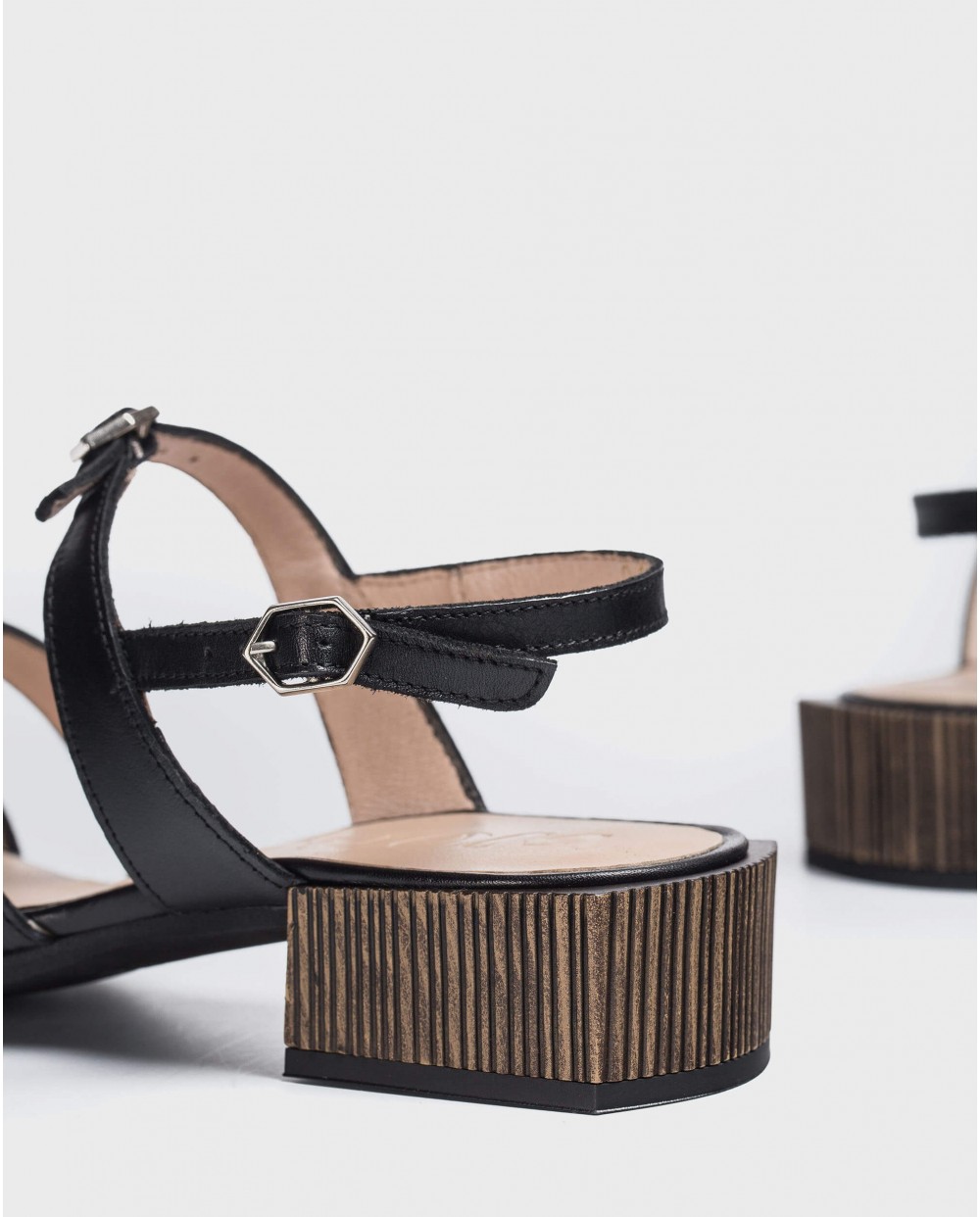 Wonders-Flat Shoes-High heeled sandal with buckles