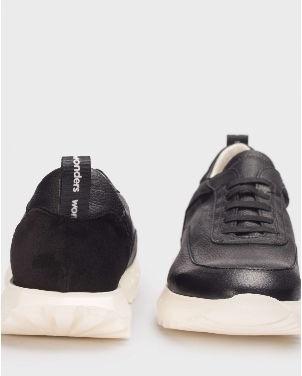 Wonders-Sneakers-Black Mauro Sneakers