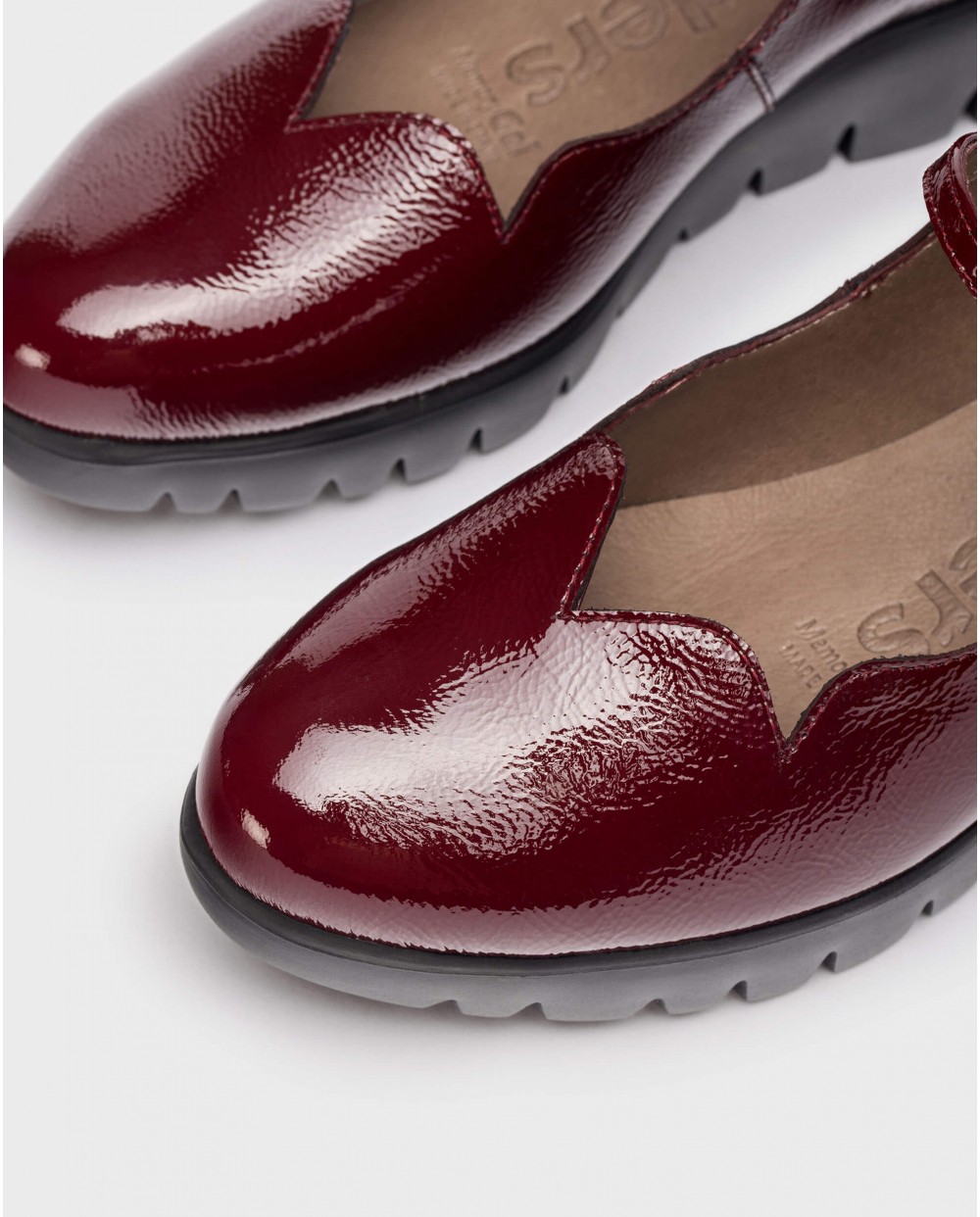 Wonders-Women-Burgundy SEVILLA shoe