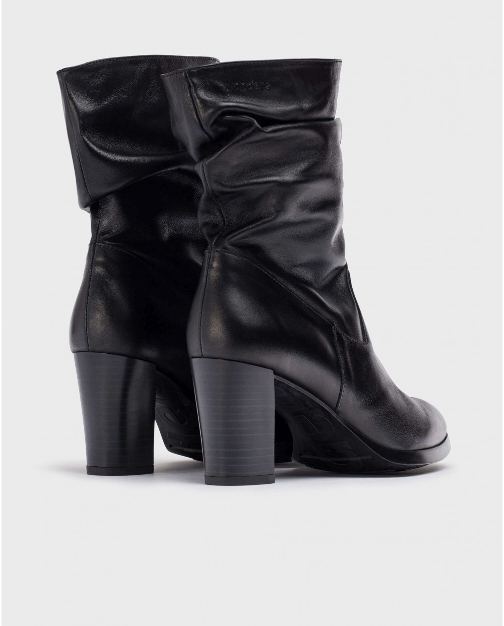 Wonders-Ankle Boots-Black OCADIO ankle boot