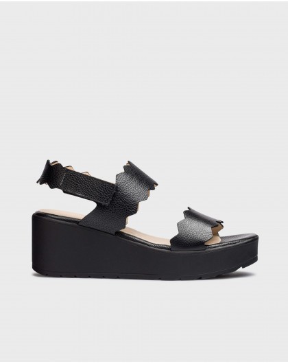 Black PÚRPURA Sandals